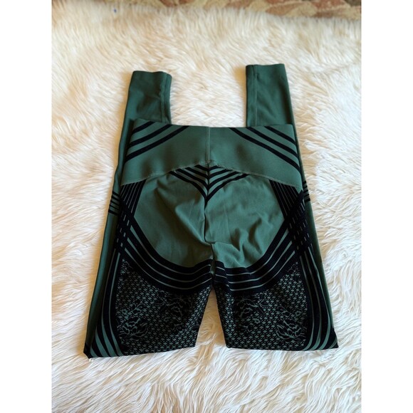 Savage X Fenty leggings Size 8-10 - Picture 11 of 12